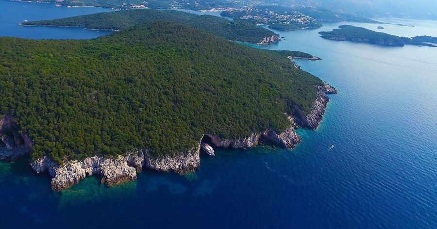 Corfu: Parga, Sivota and Blue Lagoon Full-Day Boat Cruise - Sivota Islands Cave Stop: A Real Nature Moment Between Towns