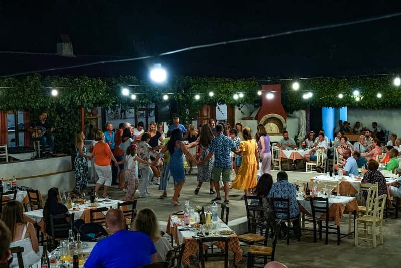 Cretan Night: Dinner & Live Show at Pano Karouzanos Village - A Cretan Night That Feels Like Local Evening Life in Karouzanos
