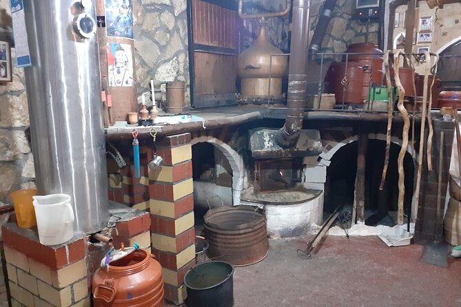 Cretan Wines & Olive oil tour - The treasures of Crete - The human factor: friendly guides and a pace you can handle