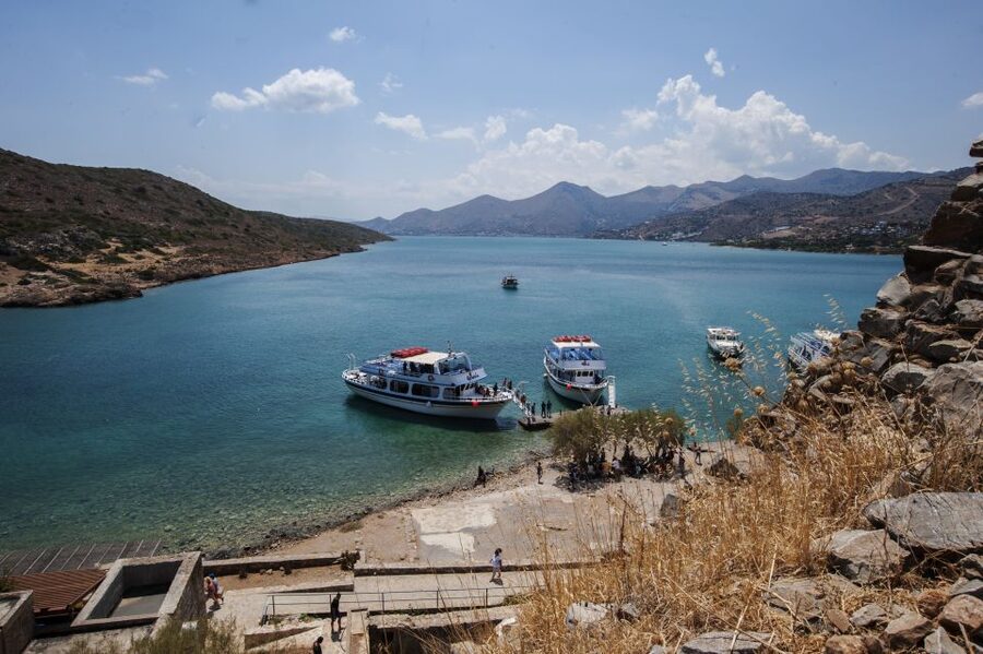 Crete: Agios Nikolaos, Plaka and Spinalonga Island Tour - Plaka fishing village: lunch plus a real swim