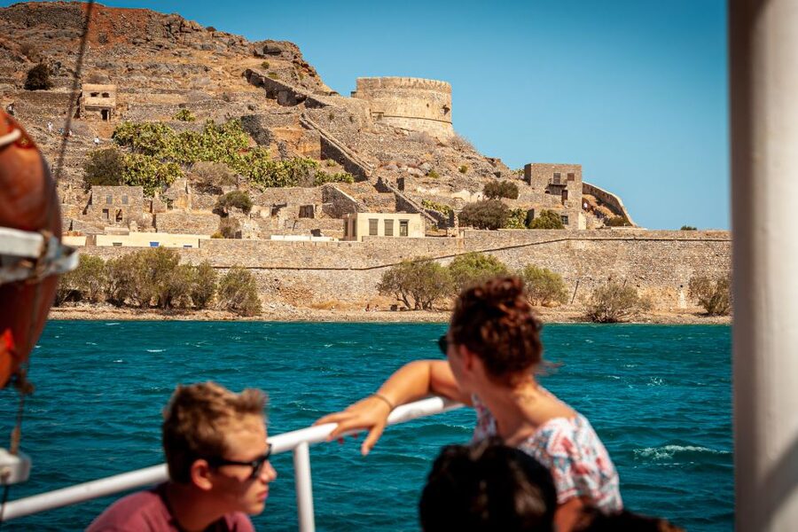 Crete: Agios Nikolaos, Plaka and Spinalonga Island Tour - Coach logistics, pick-ups, and how to protect your energy