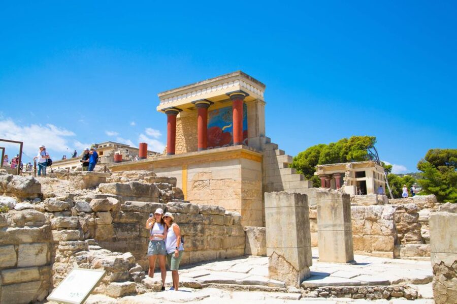 Crete: Knossos Palace and Museum E-Tickets with Audio Guides - Timings that shape your day: the 08:00 and 10:00 Knossos slots