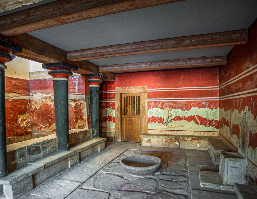Crete: Knossos Palace, Heraklion City, Market Guided Tour - Heraklion city time: waterfront views, medieval streets, and a market stop