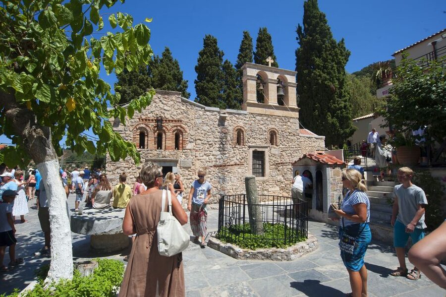 Crete: Lassithi Plateau & Kera Monastery Tour with Ceramics - Who should book this Lassithi Plateau and Kera Monastery day?