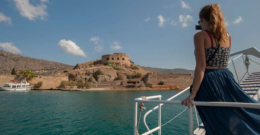 Crete: Spinalonga, Agios Nikolaos and Elounda with BBQ Lunch - Agios Nikolaos and Lake Voulismeni: Your Free-Time Strategy
