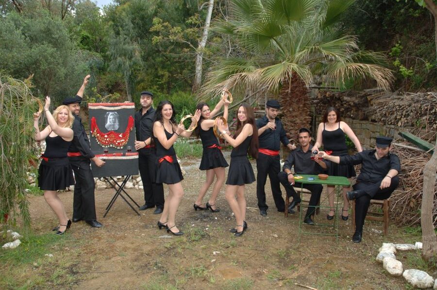 Crete: Traditional Dance Show and Buffet Dinner with Wine - The Transport Loop Around Heraklion and Its Drop-Offs
