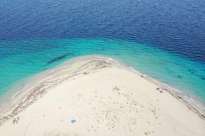 Cruise to turtle's island and caves with a glass bottom boat - Keri Caves: short stop, lots of boat positioning, and a cave-water thrill