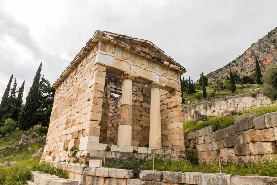 Delphi: Archaeological Site & Museum Ticket with Audio Tour - The smartphone audio guide: why it works (and when it might not)