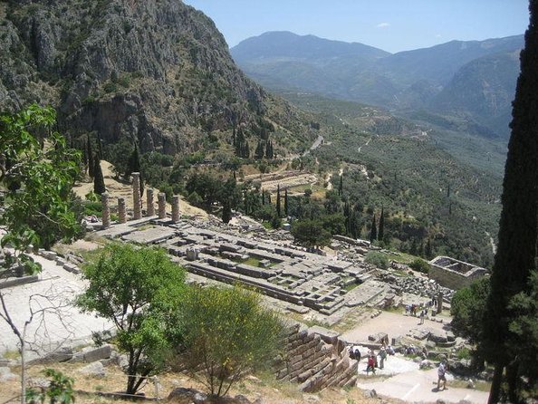Delphi English Day Trip from Athens with Official Guide - Key Things You’ll Notice on This Delphi Day Trip