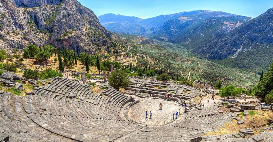 Delphi Guided Walking Tour and Admission Ticket - Key highlights at a glance