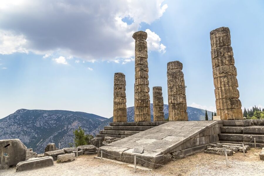 Delphi Guided Walking Tour and Admission Ticket - Treasuries and the theater: power, performance, and place