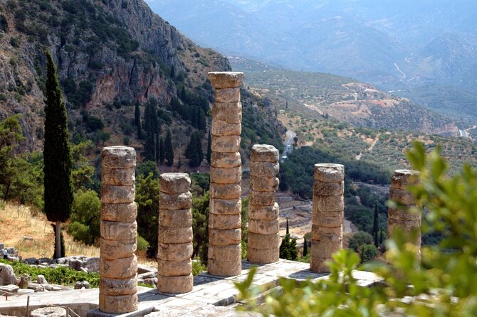 Delphi One Day Trip from Athens - Guide and group setup: what affects the pace of your day