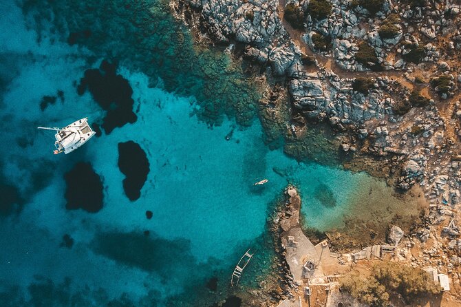 Dia Island Catamaran – Premium Lunch, Open Bar, Small Group - Dia beach day: swimming, snorkeling, SUP, and more