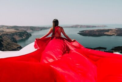 Exclusive Santorini Flying Dress Photoshoot with Pickup