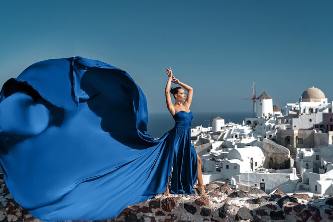 Flying Dress Photo © Photoshoot in Santorini: Express Package - The 30-Minute Session: How the Photographer and Assistant Keep It Natural