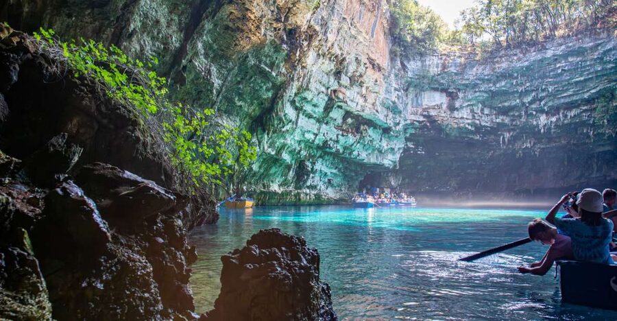 From Argostoli: Melissani Lake & Drogarati Caves Tour - Myrtos Beach viewpoint: a short stop with big payoff