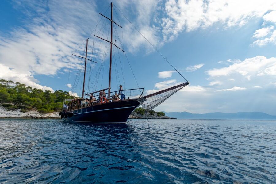 From Athens: Aegina, Agistri and Metopi Day Cruise w/ Lunch - Drinks, snacks, and the lunch that actually tastes like Greece