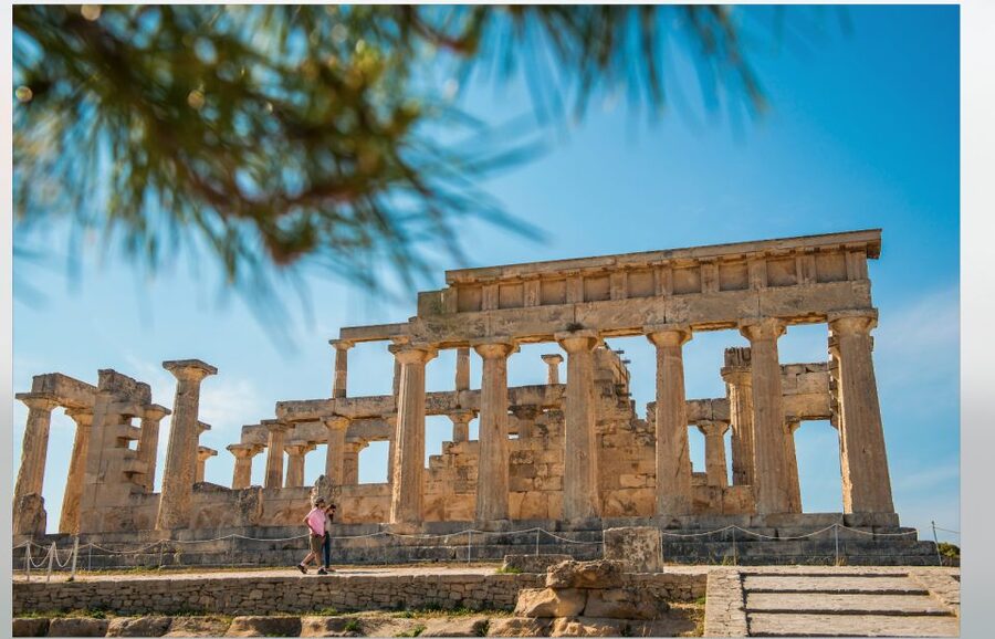 From Athens: Day Cruise of the Saronic Islands - Lunch on board, and the extra-food reality
