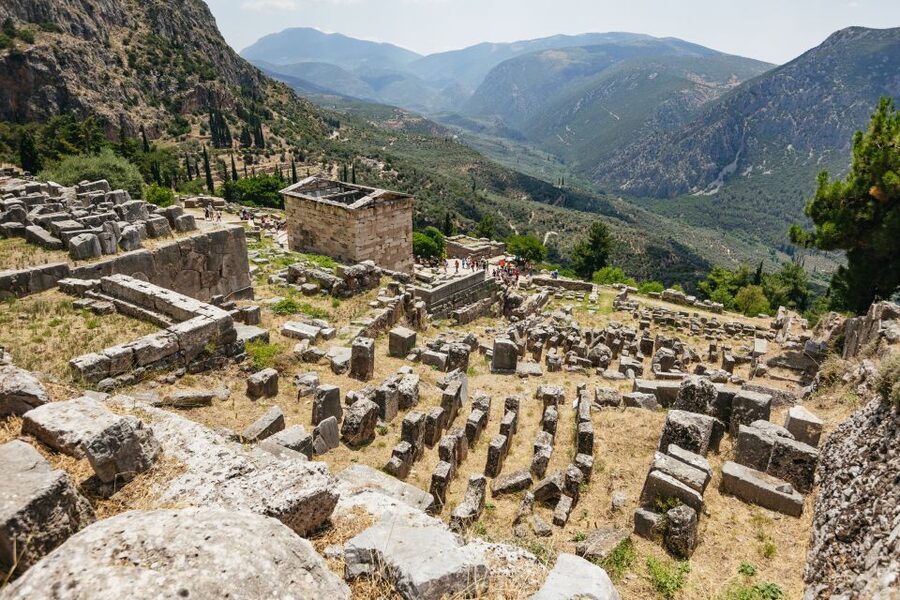 From Athens: Delphi and Meteora 2-Day Guided Tour - Should you book this 2-day Delphi and Meteora tour?