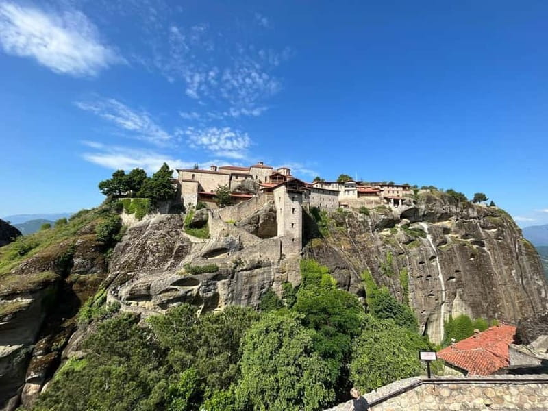 From Athens: Meteora Caves & Monasteries Day Trip by Train - Kastraki break time: coffee, snacks, and a quick reset