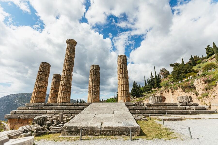 From Athens: Small-Group Delphi, Museum & Arachova Day Trip - Who this Delphi and Arachova day trip suits best