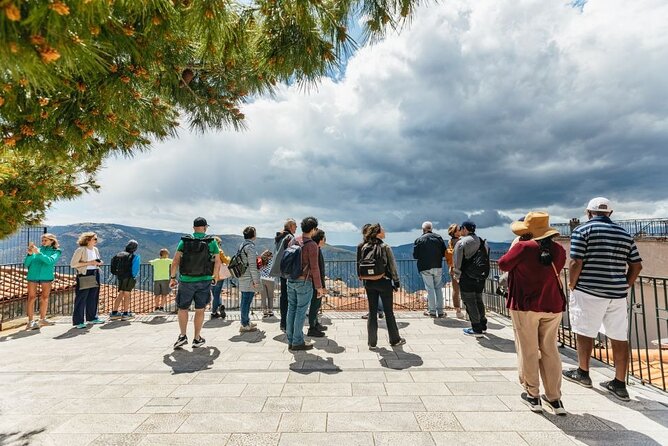 From Athens: Small-Group Delphi, Museum & Arachova Day Trip - Heads up on the audio app and the headphones you need