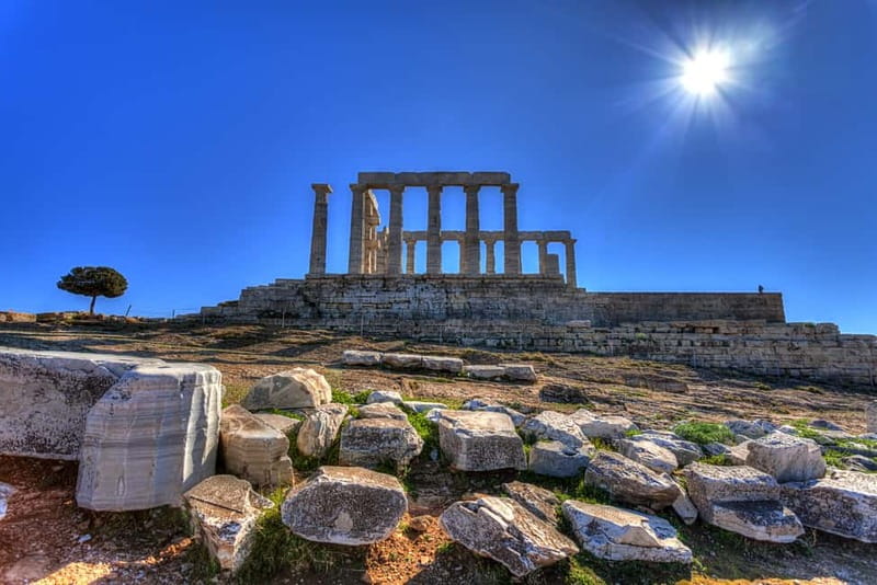 From Athens: Temple of Poseidon & Cape Sounion Half-Day Tour - What to do once you’re there: food, photos, and wind management