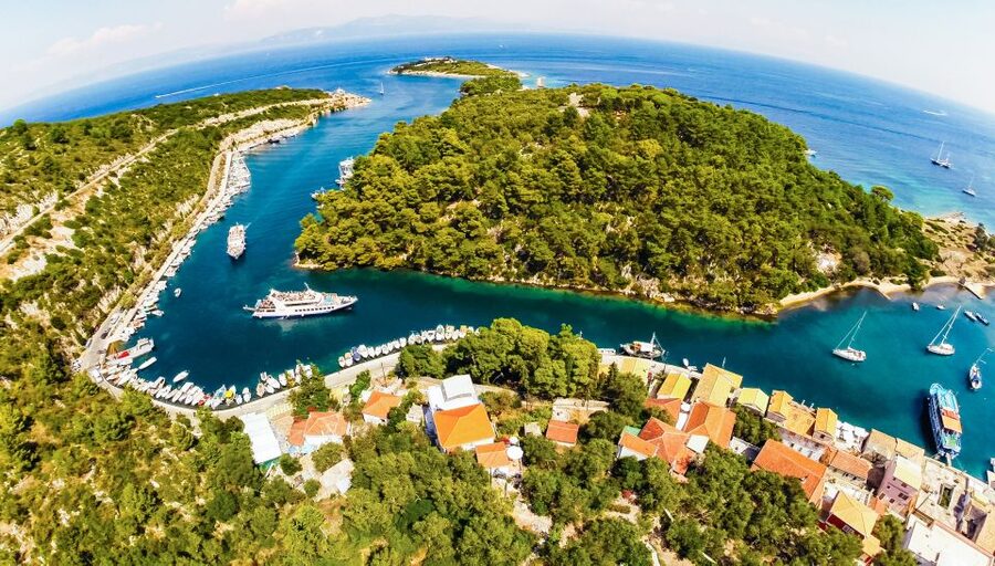 From Corfu: Day Cruise to Paxos, Antipaxos, and Blue Caves - Practical tips to make this cruise easier (and more comfortable)