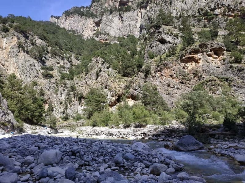 From Georgioupolis: Roundtrip Transfer to Samaria Gorge - Guide and transport quality: why organization matters on a long hike