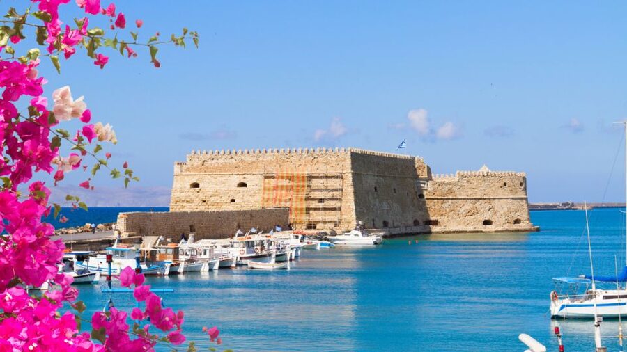 From Heraklion: Historical Center City Tour & Knossos Palace - Heraklion Walking Tour: Venetian Harbor Views and Old Streets