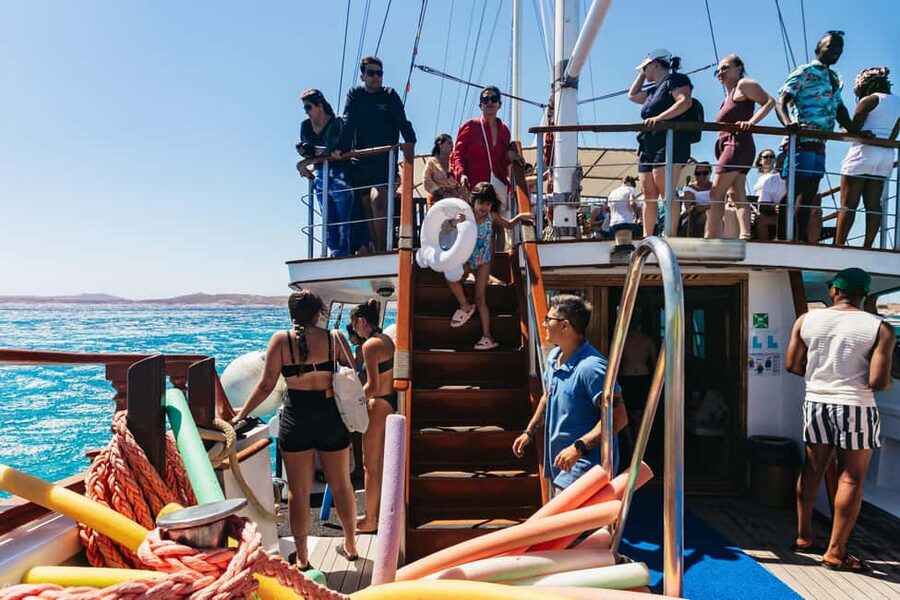 From Mykonos: Cruise to Delos and Rhenia with Lunch - What to bring for comfort (and fewer headaches)