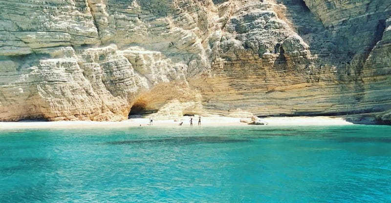 From Naxos: Koufonisia Boat Cruise and Rina's Cave w/ Lunch - Koufonisia Islands: Kato for BBQ, Ano for your own plan