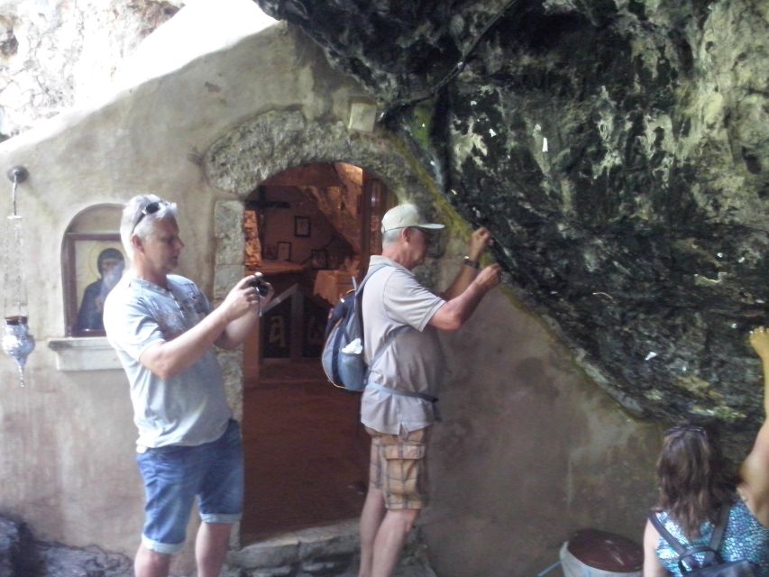 From Rethymno: Arkadi, Melidoni, and Margarites Tour - Apostoli old olive oil factory: guided, practical, and very Crete