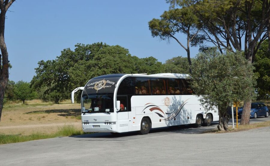 From Rhodes: Bus Tour to Lindos and the Seven Springs - Lindos in 3 Hours: White Streets, Shops, and Sea Views From Every Angle