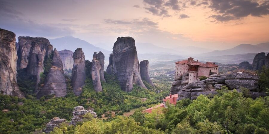 From Thessaloniki: Private Day Trip to Meteora with Transfer - Monasteries on the rocks: outside viewpoints, then 1 to 2 interiors