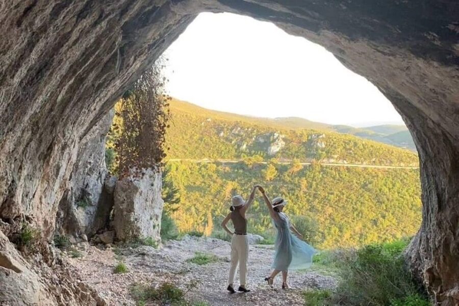 From Zakynthos: Sunset Tour to Agalas and Damianos Cave - Agalas village: the colorful pause before the cave