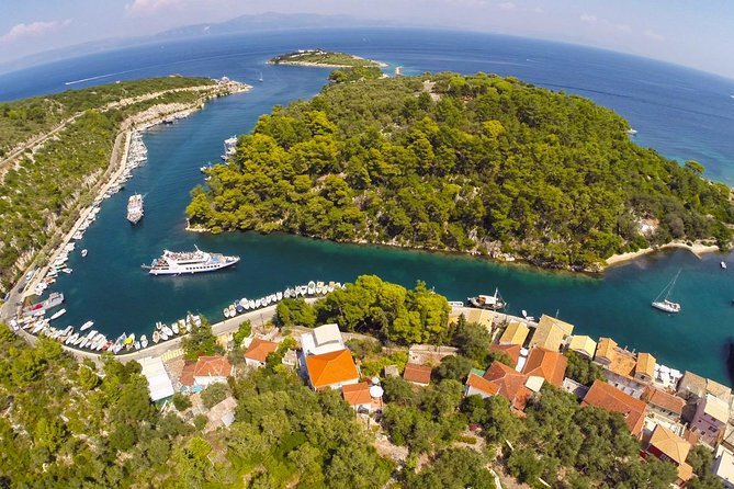 Full-Day Boat Tour of Paxos Antipaxos Blue Caves from Corfu - Why Paxos and Antipaxos look like a different world