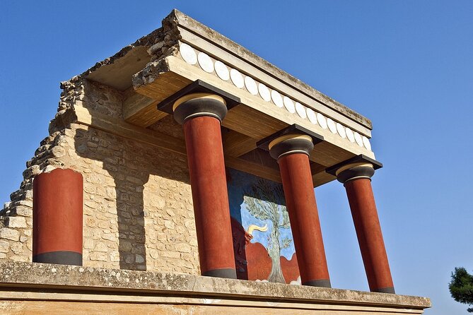 Guided Tour to Knossos Palace & Heraklion - Heraklion Archaeological Museum: when adding it makes the palace make sense