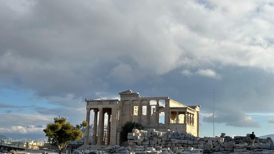 Half Day Best Of Athens Highlights Luxury Private Tour 4Hou - Tickets, entry expectations, and why a licensed guide matters