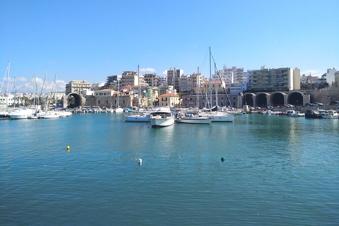 Heraklion: E-Bike Food Tour – Discover the Flavors of Crete - Stop 1 in Heraklion: setting your appetite with Greek and Cretan bites