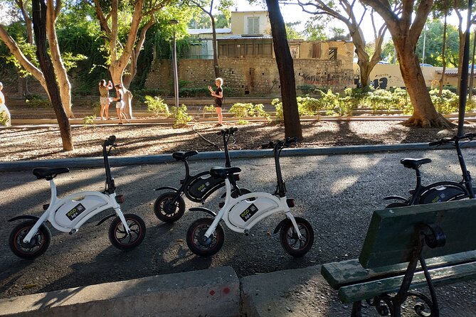 Heraklion: E-Bike Food Tour – Discover the Flavors of Crete - Stop 2 at Morosini Fountain: bugatsa with a long local legacy