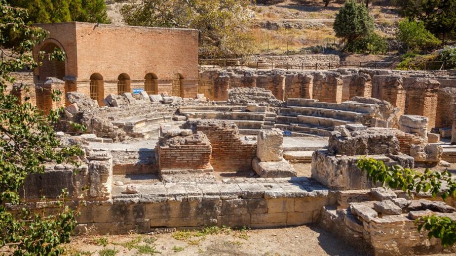 Heraklion: Matala Beach, Hippie Caves & Odigitria Monastery - Guide experience and group comfort
