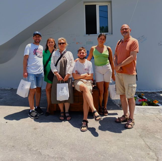Heraklion: Olive Farm Tour with Tasting of Local Delicacies - The tasting: how to taste olive oil like a pro, with real food pairings