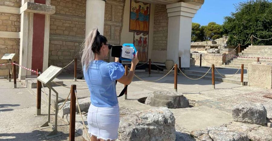 Heraklion: Palace of Knossos 3D Virtual Audio Tour by Tablet - Audio guide in your language, and how to use it well