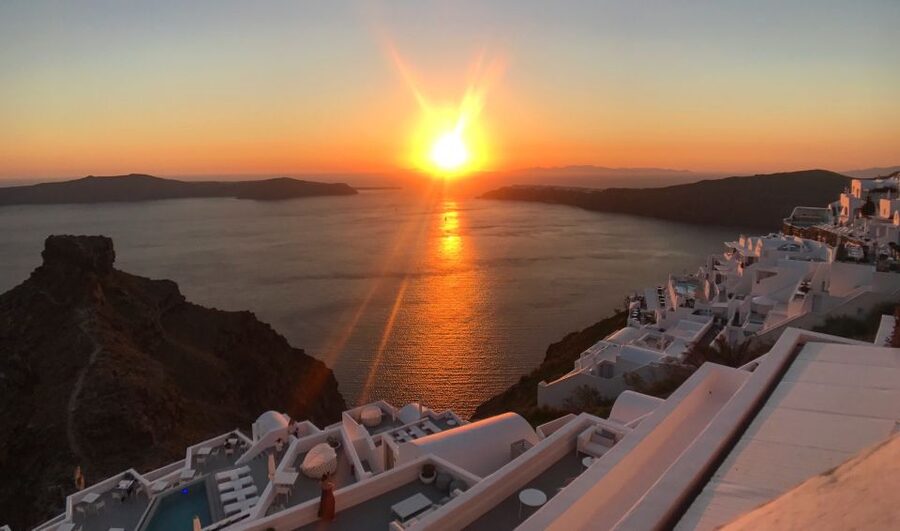 Heraklion: Santorini Day Trip with Boat Transfer & Oia Visit - Meeting at Heraklion Port: How to Avoid Last-Minute Stress