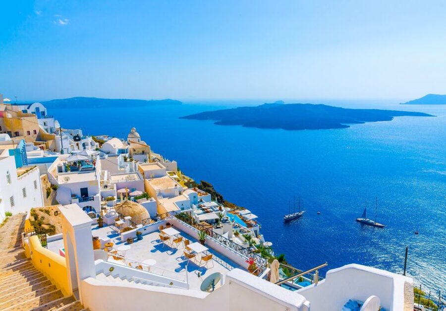 Heraklion: Santorini Day Trip with Boat Transfer & Oia Visit - From Thiras Port to the Bus: The Value of Being Guided