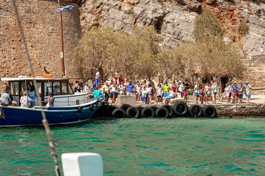 Heraklion: Spinalonga, Agios Nikolaos, Elounda & Plaka Tour - Why Spinalonga, Agios Nikolaos, Elounda, and Plaka fit together so well