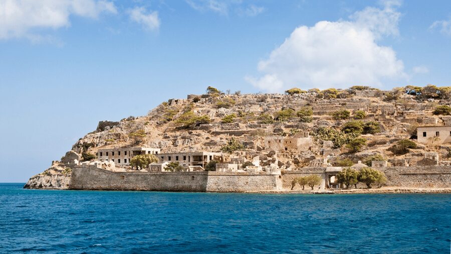 Heraklion: Spinalonga and Agios Nikolaos Cruise with Lunch - Kolokytha Bay lunch and swimming: the best payoff on a hot Crete day