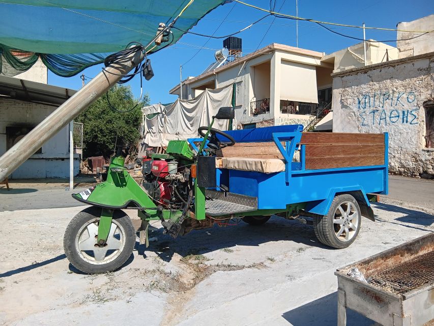 Heraklion: Zeus Cave & Knossos History, Villages & Olive Oil - The guides make this tour: what you should look for on the day