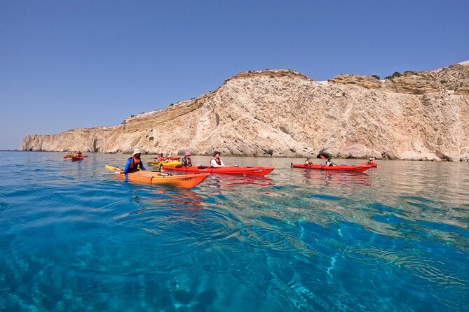 Kayaking Tour to the secrets of Milos - Paddling back to Paralia Firiplaka: 45 minutes of memories